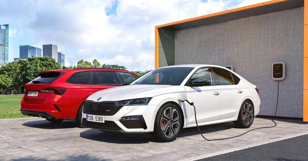 Auto ibride: è questa la via giusta per la mobilità sostenibile?